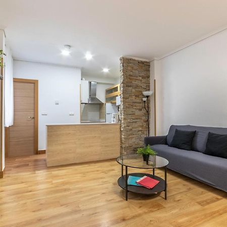 Apartamento Junto Al Guggenheim Con Parking Gratuito Билбао Екстериор снимка